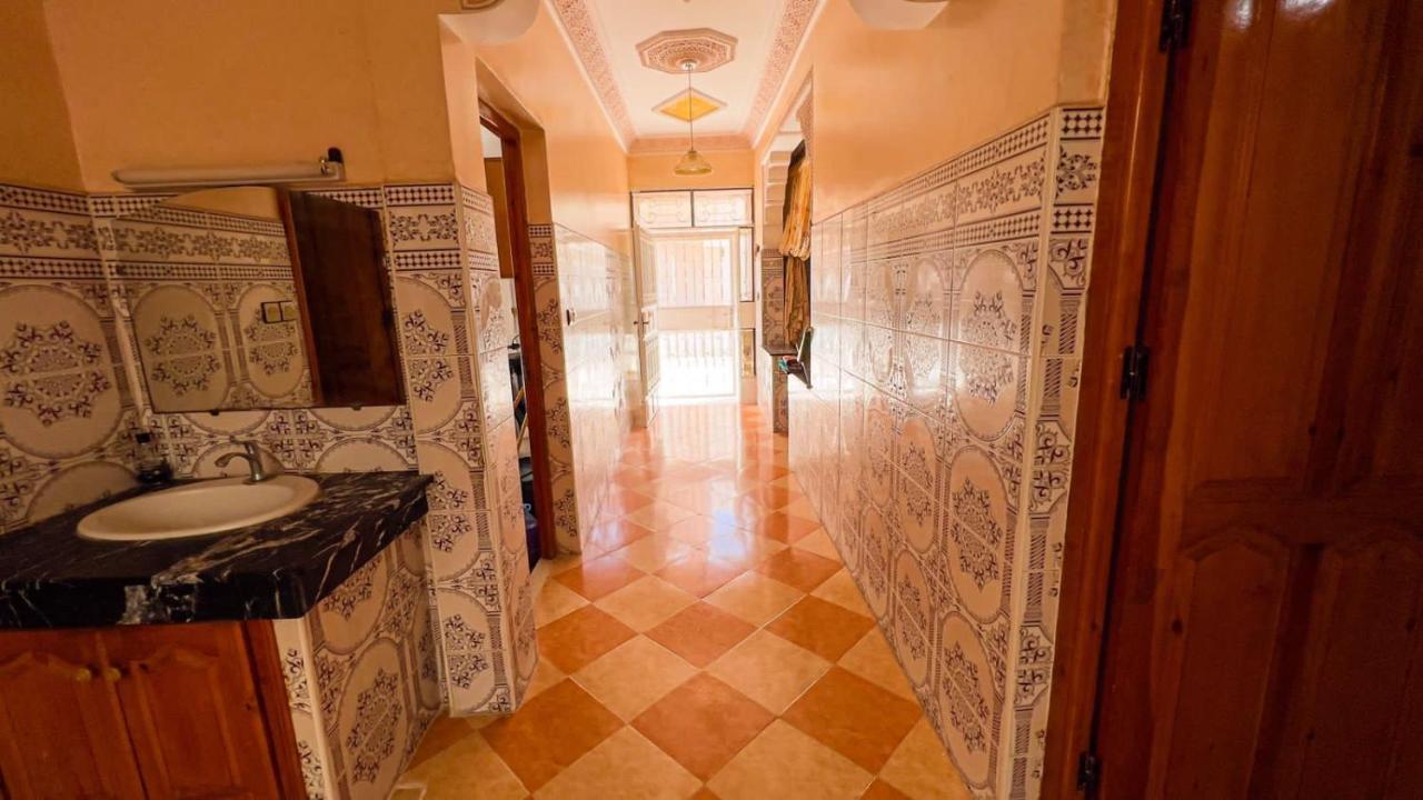 Dar Haut De Gamme Et A Un Prix Imaginaire Hostcom For Families Only Oujda Exterior photo