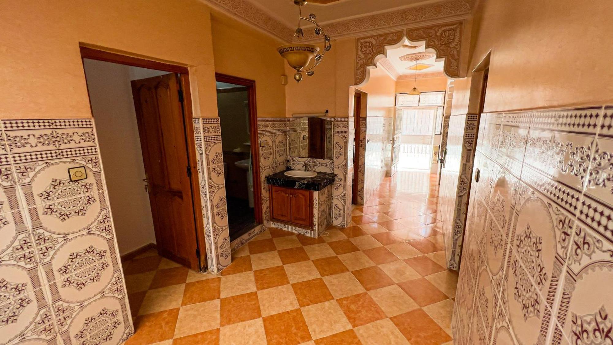 Dar Haut De Gamme Et A Un Prix Imaginaire Hostcom For Families Only Oujda Exterior photo