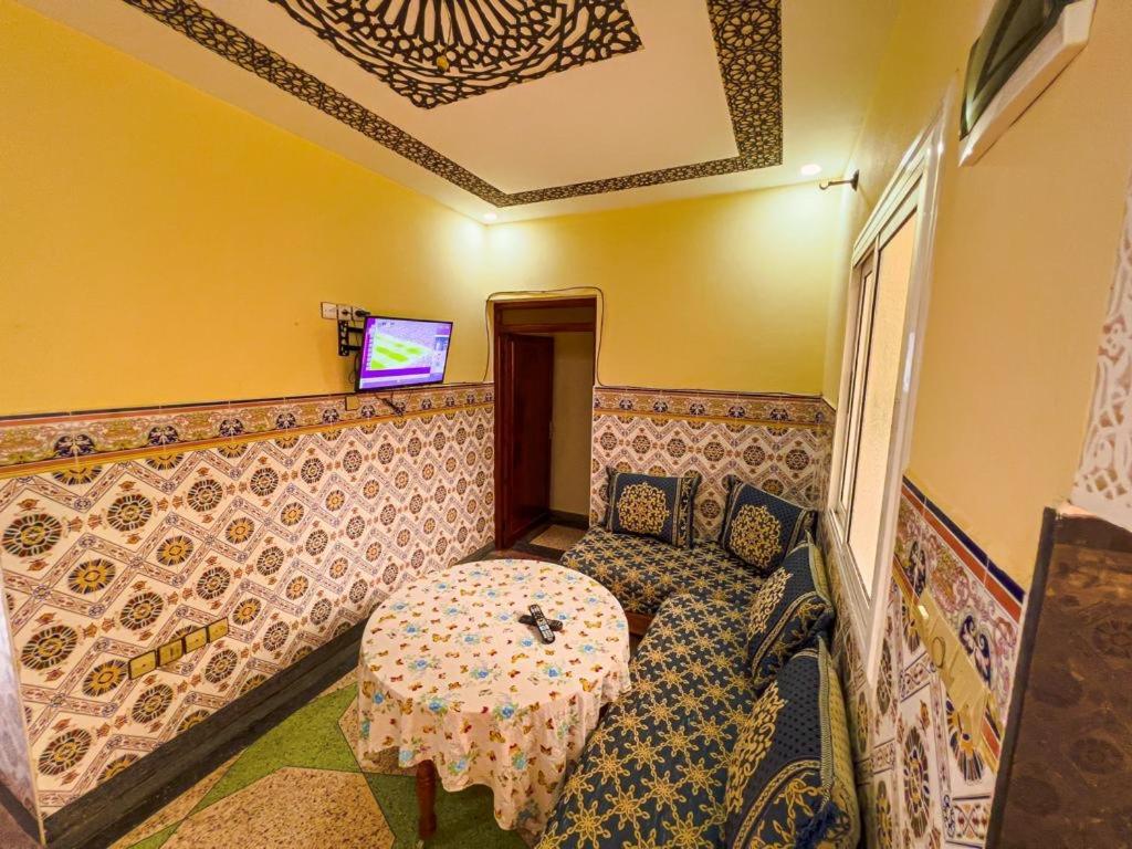 Dar Haut De Gamme Et A Un Prix Imaginaire Hostcom For Families Only Oujda Exterior photo